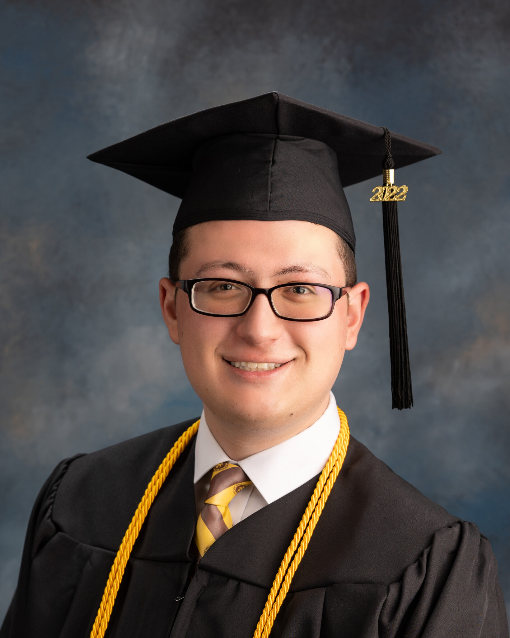 Graduate Phto College Graduation Portraits | College Graduate Portraits